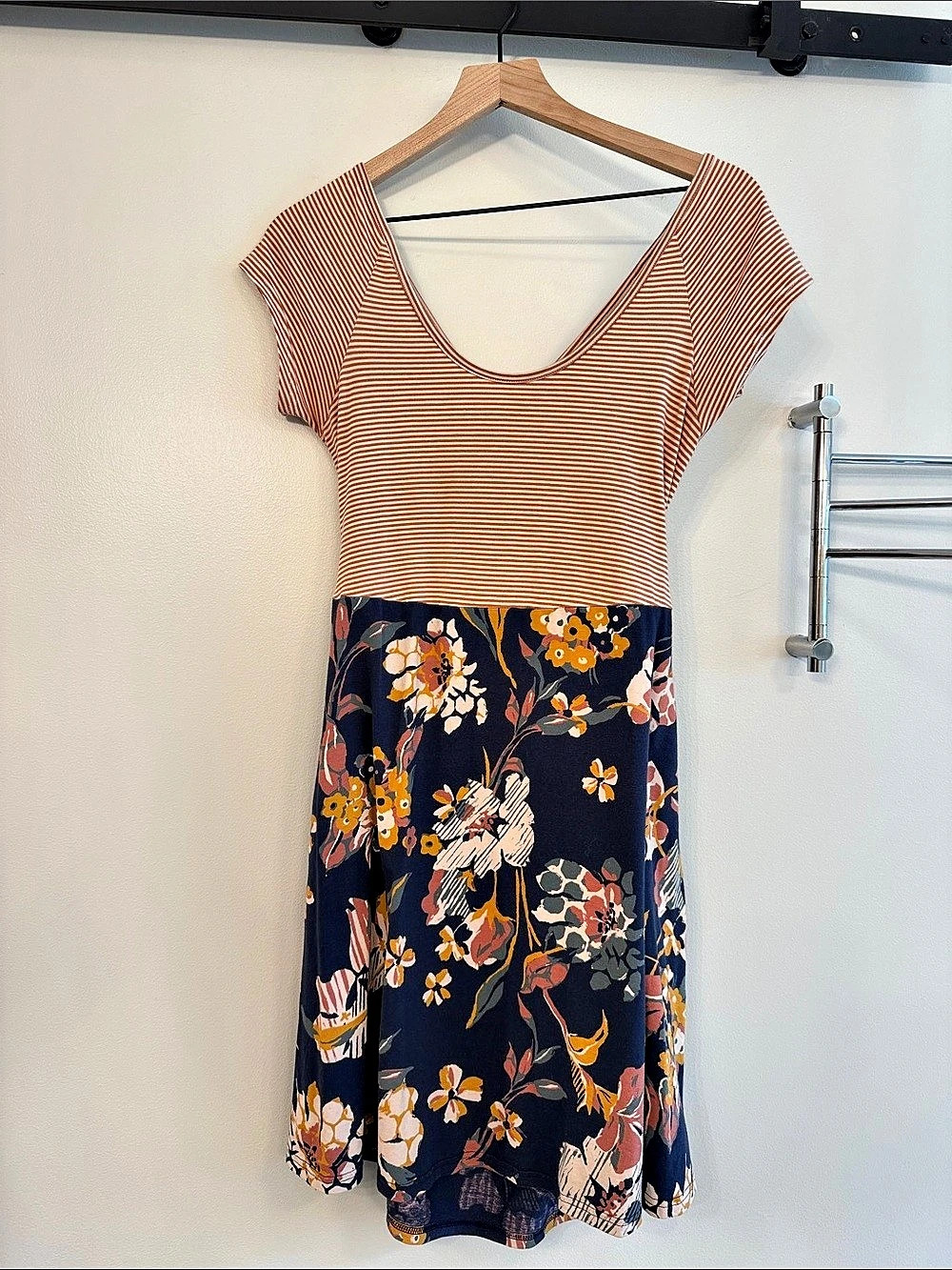 Pact Organic Cotton Fit & Flare Twist Back Dress Navy & Orange Medium